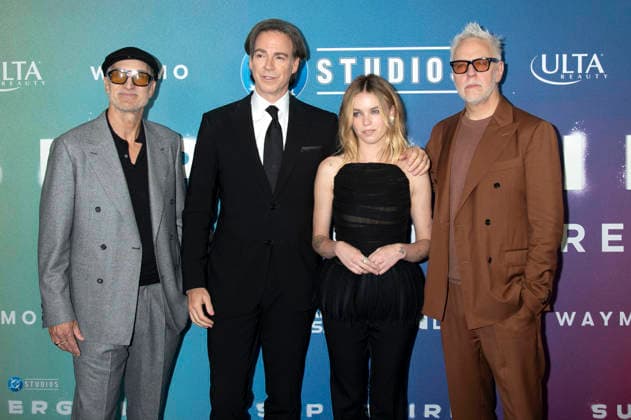 Craig Gillespie, Peter Safran, Milly Alcock und James Gunn bei der Weltpremiere des Kinofilms Supergirl an der Brooklyn Academy of Music. New York, 22.06.2026 *** Craig Gillespie, Peter Safran, Milly Alcock, and James Gunn at the world premiere of the movie Supergirl at the Brooklyn Academy of Music in New York, June 22, 2026,detected_source_language Foto:xB.xHinex xFuturexImagex supergirl_ny_6685