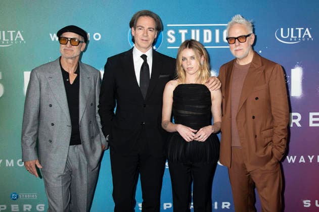 Craig Gillespie, Peter Safran, Milly Alcock und James Gunn bei der Weltpremiere des Kinofilms Supergirl an der Brooklyn Academy of Music. New York, 22.06.2026 *** Craig Gillespie, Peter Safran, Milly Alcock, and James Gunn at the world premiere of the movie Supergirl at the Brooklyn Academy of Music in New York, June 22, 2026,detected_source_language Foto:xB.xHinex xFuturexImagex supergirl_ny_6688