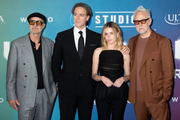 Craig Gillespie, Peter Safran, Milly Alcock und James Gunn bei der Weltpremiere des Kinofilms Supergirl an der Brooklyn Academy of Music. New York, 22.06.2026 *** Craig Gillespie, Peter Safran, Milly Alcock, and James Gunn at the world premiere of the movie Supergirl at the Brooklyn Academy of Music in New York, June 22, 2026,detected_source_language Foto:xB.xHinex xFuturexImagex supergirl_ny_6690