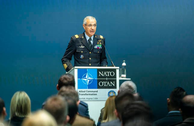Aurelio Colagrande - Allied Foresight Conference 2026 EUR, Deutschland, Berlin, 23.06.2026: Aurelio Colagrande - NATO General . Die Allied Foresight Conference ist ein Forum für den internationalen Austausch über strategische Zukunftsfragen. Ziel der Veranstaltung ist es, Perspektiven aus Militär, Politik, Wissenschaft und Gesellschaft zusammenzuführen und den Blick über aktuelle Krisen hinaus auf sicherheitspolitische Herausforderungen und die Verteidigungsfähigkeit aller NATO-Staaten für die kommenden Jahrzehnte zu richten. *** Aurelio Colagrande Allied Foresight Conference 2026 EUR, Germany, Berlin, June 23, 2026 Aurelio Colagrande, NATO General The Allied Foresight Conference is a forum for international exchange on strategic is