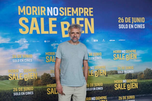 June 23, 2026, Madrid, Madrid, Spain: Spanish actor PAU DURA poses for the media during the photocall for the presentation of the movie Morir no siempre sale bien held at Leclab Madrid. Directed by Claudia Pinto the black comedy film tells the story of two families from different social backgrounds forced to interact after the kidnapping of a corpse. The cinematic project explores social differences through irony and empathy offering a critical portrait of modern society. Madrid Spain  - ZUMAo127 20260623_zep_o127_021 Copyright: xHugoxOrtunox