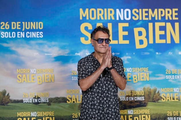June 23, 2026, Madrid, Madrid, Spain: Spanish actor JUAN CARLOS VELLIDO poses for the media during the photocall for the presentation of the movie Morir no siempre sale bien held at Leclab Madrid. Directed by Claudia Pinto the black comedy film tells the story of two families from different social backgrounds forced to interact after the kidnapping of a corpse. The cinematic project explores social differences through irony and empathy offering a critical portrait of modern society. Madrid Spain - ZUMAo127 20260623_zep_o127_060 Copyright: xHugoxOrtunox