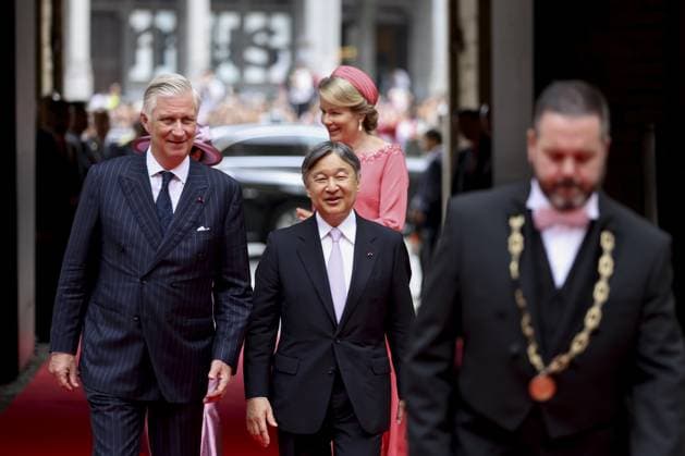 King Philippe - Filip of Belgium, Japanese Emperor Naruhito and Queen Mathilde of Belgium pictured at a visit to the City Hall, in Brussels, during the official state visit of the Japanese Emperor and Empress to Belgium on Tuesday 23 June 2026. The Emperor and Empress of Japan visit Belgium from June 20-25.  POOLxNICOLASxECONOMOU 178947494