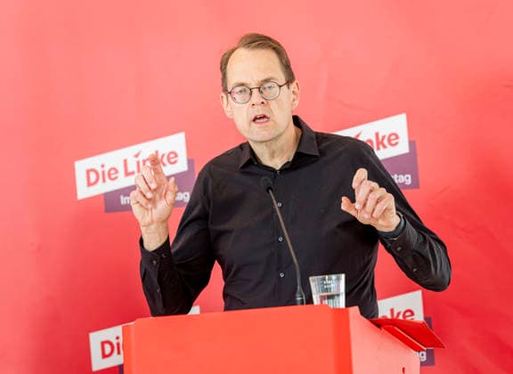Sören Pellmann EUR, Deutschland, Berlin, 23.06.2026: Pressestatement von Sören Pellmann Vorsitzenden der Fraktion Die Linke im Bundestag. *** Sören Pellmann, EUR, Germany, Berlin, June 23, 2026 Press statement by Sören Pellmann, Chair of the Die Linke parliamentary group in the Bundestag,detected_source_language