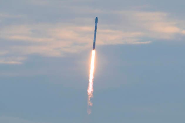 June 23, 2026, Cape Canaveral, Florida, USA: SpaceX Falcon 9 rocket carrying Starfall capsule lifts off from Space Launch Complex-40 at Cape Canaveral Space Force Station, Florida, at 6:53 a.m. EDT on June 23, 2026. Starfall is a reusable cargo vehicle that transports payloads to low Earth orbit (LEO) and beyond aboard Falcon 9 and Falcon Heavy rockets and returns cargo safely to Earth. Cape Canaveral USA  - ZUMAb268 20260623_znp_b268_001 Copyright: xJenniferxBriggsx