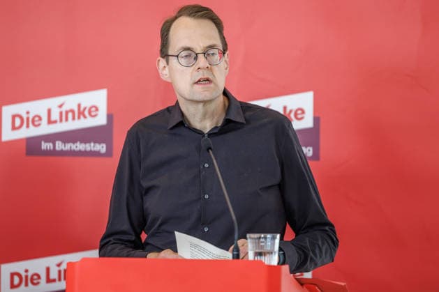 Statement Die Linke Soeren Pellmann bei einem Statement Die Linke am 23.06.26 in Berlin. Berlin Berlin Deutschland Reichstag *** Statement by Die Linke
