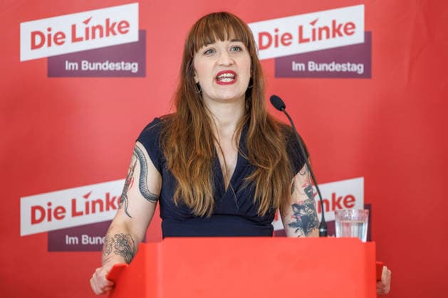 News Bilder des Tages Statement Die Linke Heidi Reichinnek bei einem Statement Die Linke am 23.06.26 in Berlin. Berlin Berlin Deutschland Reichstag *** Statement by Die Linkes Heidi Reichinnek during a Die Linke event on June 23, 2026, in Berlin, Berlin, Berlin, Germany, Reichstag,detected_source_language