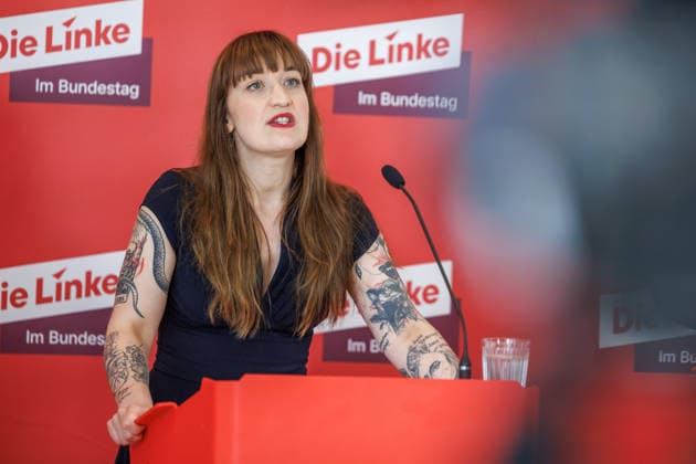 Statement Die Linke Heidi Reichinnek bei einem Statement Die Linke am 23.06.26 in Berlin. Berlin Berlin Deutschland Reichstag *** Statement by Die Linkes Heidi Reichinnek during a Die Linke event on June 23, 2026, in Berlin, Berlin, Berlin, Germany, Reichstag,detected_source_language
