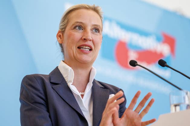 News Bilder des Tages Statement AfD Alice Weidel (AfD), bei einem Statement der AfD am 23.06.26 in Berlin. Berlin Berlin Deutschland Reichstag *** Statement by AfDs Alice Weidel, during an AfD press conference on June 23, 2026, in Berlin, Berlin, Berlin, Germany, at the Reichstag,detected_source_language