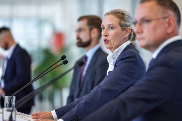 Statement AfD Alice Weidel und Tino Chrupalla (AfD), bei einem Statement der AfD am 23.06.26 in Berlin. Berlin Berlin Deutschland Reichstag *** Statement by AfD members Alice Weidel and Tino Chrupalla during an AfD press conference on June 23, 2026, in Berlin, Berlin, Berlin, Germany, at the Reichstag,detected_source_language