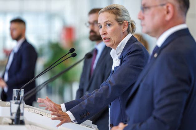 Statement AfD Alice Weidel und Tino Chrupalla (AfD), bei einem Statement der AfD am 23.06.26 in Berlin. Berlin Berlin Deutschland Reichstag *** Statement by AfD members Alice Weidel and Tino Chrupalla during an AfD press conference on June 23, 2026, in Berlin, Berlin, Berlin, Germany, at the Reichstag,detected_source_language