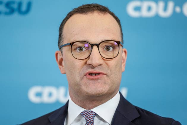 Statement vor den Fraktionssitzung der CDU CSU Jens Spahn, Fraktionsvorsitzender der CDU CSU im Bundestag, spricht waehrend eines Statement vor der Fraktionssitzung am 23.06.26 in Berlin. Berlin Berlin Deutschland Reichstag *** Statement before the CDU CSU parliamentary group meeting
