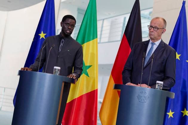 Präsident Senegals beim Bundeskanzler 2026-06-23 Deutschland, Berlin Statements zum Besuch des Präsidenten Senegals, Bassirou Diomae Faye, bei Bundeskanzler Friedrich Merz (CDU). *** President of Senegal Meets with the Federal Chancellor June 23, 2026, Berlin, Germany Statements on the visit of the President of Senegal, Bassirou Diomae Faye, to Federal Chancellor Friedrich Merz (CDU),detected_source_language