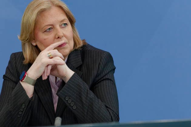 Übergabe Empfehlungen Rentenkommission 2026-06-23 Deutschland, Berlin Pressekonferenz zur Übergabe der Empfehlungen der sogenannten Rentenkommission an den Bundeskanzler und Bärbel Bas (SPD), Bundesministerin für Arbeit und Soziales. . *** Presentation of the Recommendations of the Pension Commission, June 23, 2026, Berlin, Germany