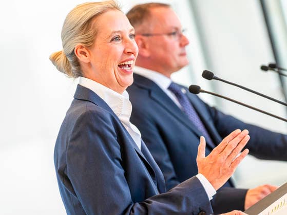 Alice Weidel + Tino Chrupalla EUR, Deutschland, Berlin, 23.06.2026: Pressestatement von Alice Weidel Co-Vorsitzende der AfD Bundestagsfraktion und Tino Chrupalla Co-Vorsitzender der AfD Bundestagsfraktion. *** Alice Weidel, Tino Chrupalla, EUR, Germany, Berlin, June 23, 2026 Press statement by Alice Weidel, Co-Chair of the AfD parliamentary group in the Bundestag, and Tino Chrupalla, Co-Chair of the AfD parliamentary group in the Bundestag,detected_source_language