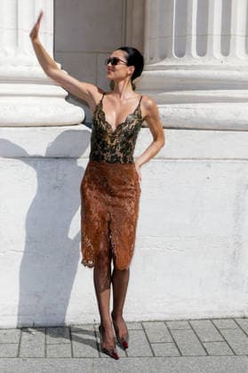 Amelia Gray Hamlin arrives at the Saint Laurent Ready-to-Wear Mens Spring Summer 2027 fashion show during Paris Fashion Week at the Bourse de Commerce Pinault Collection in Paris, France, on June 23, 2026. Olivier Borde, Bestimage. Celebrities await the Saint Laurent Men’s Spring Summer 2027 show as part of Paris Fashion Week on June 23, 2026, in Paris, France. Paris, France,detected_source_language  Copyright: xOLIVIERxBORDEx xBESTIMAGExOLIVIERxBORDEx xBESTIMAGEx