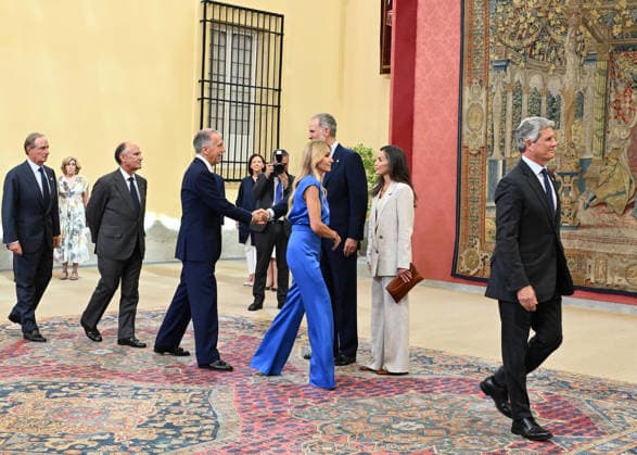 The King and Queen preside over the annual meeting of the Board of Trustees of the Princess of Asturias Foundation. Esther Alcocer Koplowitz greets King Felipe VI and Queen Letizia during the annual meeting of the Board of Trustees of the Princess of Asturias Foundation, held at the Royal Palace of El Pardo, on June 23, 2026, in Madrid, Spain CELEBRITIES ROYALTY BOARD OF TRUSTEES MEETING PRINCESS OF ASTURIAS José Madrid Madrid Spain,detected_source_language  Copyright: xJosÃ xOlivax 7617816