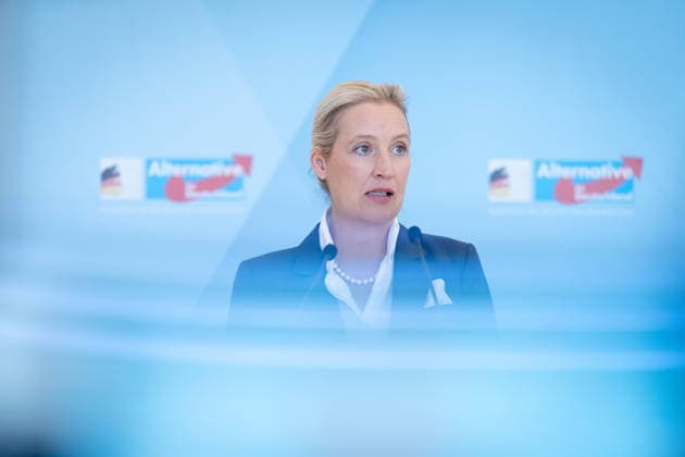 AfD, Alice Weidel Bundestag, Bundestagsfraktion, AfD, Pressestatement, Vorsitzende, Bundessprecherin, Alice Weidel, Vorsitzender, Bundessprecher, Tino Chrupalla Berlin Berlin GER *** AfD, Alice Weidel, Bundestag, Bundestag parliamentary group, AfD, press statement, chairwoman, federal spokesperson, Alice Weidel, chairman, federal spokesperson, Tino Chrupalla, Berlin, Berlin, GER,detected_source_language
