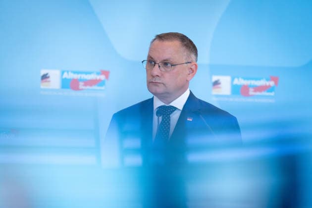 AfD, Tino Chrupalla Bundestag, Bundestagsfraktion, AfD, Pressestatement, Vorsitzender, Bundessprecher, Tino Chrupalla Berlin Berlin GER *** AfD, Tino Chrupalla, Bundestag, Bundestag parliamentary group, AfD, press statement, chairman, federal spokesperson, Tino Chrupalla, Berlin, Berlin, GER,detected_source_language