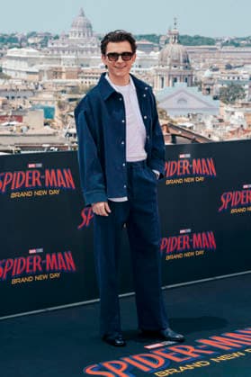 Tom Holland beim Photocall zum Kinofilm Spider-Man: Brand New Day auf der Terasse vom Hotel de la Ville. Rom, 23.06.2026 *** Tom Holland at the photocall for the movie Spider-Man Foto:xA.xM.xTinghinox xFuturexImagex spiderman_rom_6608