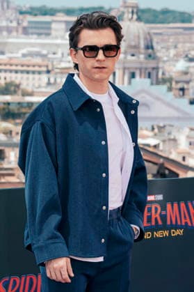Tom Holland beim Photocall zum Kinofilm Spider-Man: Brand New Day auf der Terasse vom Hotel de la Ville. Rom, 23.06.2026 *** Tom Holland at the photocall for the movie Spider-Man Foto:xA.xM.xTinghinox xFuturexImagex spiderman_rom_6611