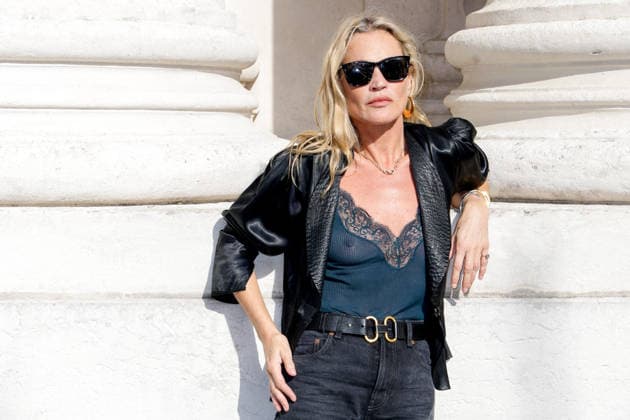 Kate Moss arrives at the second Saint Laurent Ready-to-Wear Men’s Spring Summer 2027 fashion show during Paris Fashion Week at the Bourse de Commerce Pinault Collection in Paris, France, on June 23, 2026. Olivier Borde, Bestimage. Celebrities await the Saint Laurent Men’s Spring Summer 2027 show as part of Paris Fashion Week on June 23, 2026, in Paris, France. Paris, France,detected_source_language  Copyright: xOLIVIERxBORDEx xBESTIMAGExOLIVIERxBORDEx xBESTIMAGEx