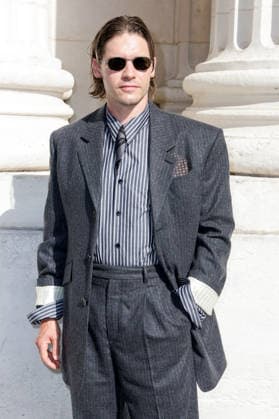 Billy Howle at the end of the second Saint Laurent Ready-to-Wear Men’s Spring Summer 2027 fashion show during Paris Fashion Week at the Bourse de Commerce Pinault Collection in Paris, France, on June 23, 2026. Olivier Borde Bestimage Celebrities await the Saint Laurent Men’s Spring Summer 2027 show as part of Paris Fashion Week on June 23, 2026, in Paris, France. Paris, France,detected_source_language  Copyright: xOLIVIERxBORDEx xBESTIMAGExOLIVIERxBORDEx xBESTIMAGEx