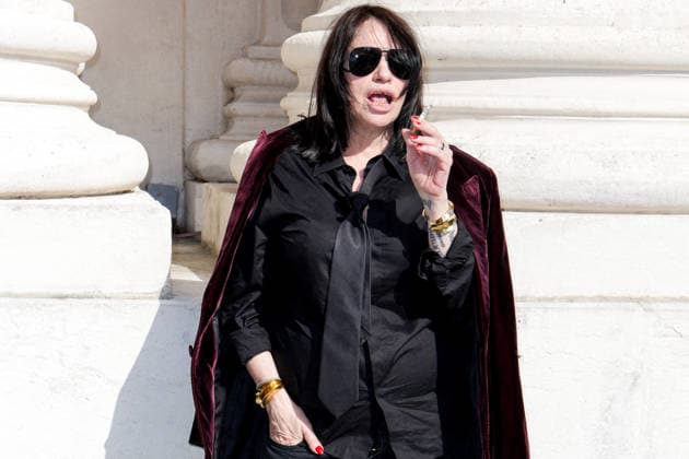 Béatrice Dalle arrives at the second Saint Laurent Ready-to-Wear Men’s Spring Summer 2027 fashion show during Paris Fashion Week at the Bourse de Commerce Pinault Collection in Paris, France, on June 23, 2026. Olivier Borde, Bestimage. Celebrities await the Saint Laurent Men’s Spring Summer 2027 show as part of Paris Fashion Week on June 23, 2026, in Paris, France. Paris, France,detected_source_language  Copyright: xOLIVIERxBORDEx xBESTIMAGExOLIVIERxBORDEx xBESTIMAGEx