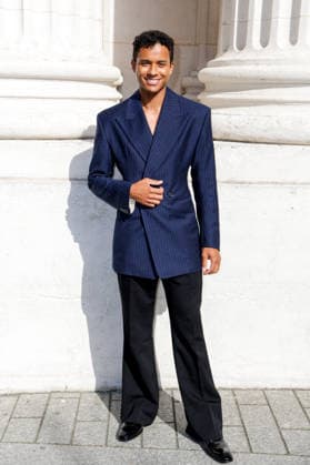 Jaafar Jackson arrives at the second Saint Laurent Ready-to-Wear Men’s Spring Summer 2027 fashion show during Paris Fashion Week at the Bourse de Commerce Pinault Collection in Paris, France, on June 23, 2026. Olivier Borde, Bestimage. Celebrities await the Saint Laurent Men’s Spring Summer 2027 show as part of Paris Fashion Week on June 23, 2026, in Paris, France. Paris, France,detected_source_language  Copyright: xOLIVIERxBORDEx xBESTIMAGExOLIVIERxBORDEx xBESTIMAGEx