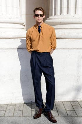 Joe Alwyn arrives at the second Saint Laurent Ready-to-Wear Men’s Spring Summer 2027 fashion show during Paris Fashion Week at the Bourse de Commerce Pinault Collection in Paris, France, on June 23, 2026. Olivier Borde, Bestimage. Celebrities await the Saint Laurent Men’s Spring Summer 2027 show as part of Paris Fashion Week on June 23, 2026, in Paris, France. Paris, France,detected_source_language  Copyright: xOLIVIERxBORDEx xBESTIMAGExOLIVIERxBORDEx xBESTIMAGEx