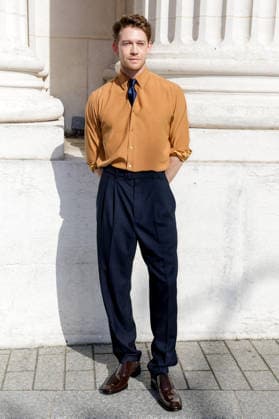 Joe Alwyn arrives at the second Saint Laurent Ready-to-Wear Men’s Spring Summer 2027 fashion show during Paris Fashion Week at the Bourse de Commerce Pinault Collection in Paris, France, on June 23, 2026. Olivier Borde, Bestimage. Celebrities await the Saint Laurent Men’s Spring Summer 2027 show as part of Paris Fashion Week on June 23, 2026, in Paris, France. Paris, France,detected_source_language  Copyright: xOLIVIERxBORDEx xBESTIMAGExOLIVIERxBORDEx xBESTIMAGEx