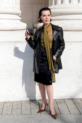Debi Mazar arrives at the second Saint Laurent Ready-to-Wear Men’s Spring Summer 2027 fashion show during Paris Fashion Week at the Bourse de Commerce Pinault Collection in Paris, France, on June 23, 2026. Olivier Borde, Bestimage. Celebrities await the Saint Laurent Men’s Spring Summer 2027 show as part of Paris Fashion Week on June 23, 2026, in Paris, France. Paris, France,detected_source_language  Copyright: xOLIVIERxBORDEx xBESTIMAGExOLIVIERxBORDEx xBESTIMAGEx
