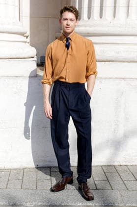 Joe Alwyn arrives at the second Saint Laurent Ready-to-Wear Men’s Spring Summer 2027 fashion show during Paris Fashion Week at the Bourse de Commerce Pinault Collection in Paris, France, on June 23, 2026. Olivier Borde, Bestimage. Celebrities await the Saint Laurent Men’s Spring Summer 2027 show as part of Paris Fashion Week on June 23, 2026, in Paris, France. Paris, France,detected_source_language  Copyright: xOLIVIERxBORDEx xBESTIMAGExOLIVIERxBORDEx xBESTIMAGEx
