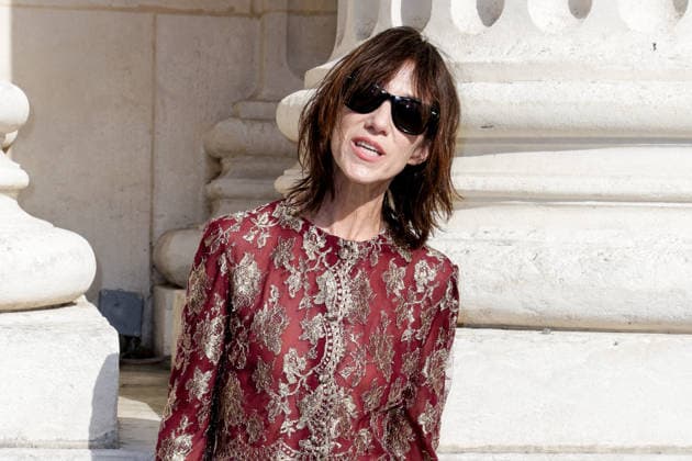 Charlotte Gainsbourg arrives at the second Saint Laurent Ready-to-Wear Mens Spring Summer 2027 fashion show during Paris Fashion Week at the Bourse de Commerce Pinault Collection in Paris, France, on June 23, 2026. Olivier Borde, Bestimage. Celebrities await the Saint Laurent Men’s Spring Summer 2027 show as part of Paris Fashion Week on June 23, 2026, in Paris, France. Paris, France,detected_source_language  Copyright: xOLIVIERxBORDEx xBESTIMAGExOLIVIERxBORDEx xBESTIMAGEx