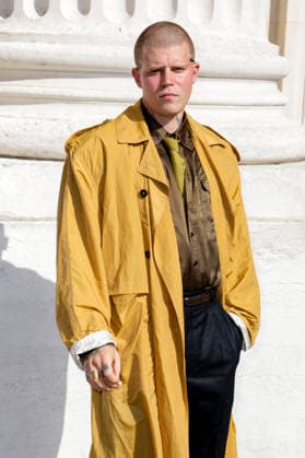 Yung Lean arrives at the second Saint Laurent Ready-to-Wear Men’s Spring Summer 2027 fashion show during Paris Fashion Week at the Bourse de Commerce Pinault Collection in Paris, France, on June 23, 2026. Olivier Borde, Bestimage. Celebrities await the Saint Laurent Men’s Spring Summer 2027 show as part of Paris Fashion Week on June 23, 2026, in Paris, France. Paris, France,detected_source_language  Copyright: xOLIVIERxBORDEx xBESTIMAGExOLIVIERxBORDEx xBESTIMAGEx