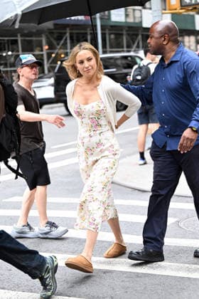 Kate Hudson and Javier Bardem spotted filming Amazon MGM Studios romantic comedy Hello & Paris in New York City Featuring: Kate Hudson Where: New York City, New York, United States When: 23 Jun 2026 Credit: Elder Ordonez INSTARimages EDITORIAL USE ONLY. NOT FOR USE BY NEWSPAPERS BASED IN THE UK. Copyright: xx instar55797364