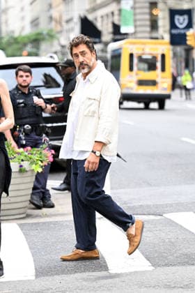 Kate Hudson and Javier Bardem spotted filming Amazon MGM Studios romantic comedy Hello & Paris in New York City Featuring: Javier Bardem Where: New York City, New York, United States When: 23 Jun 2026 Credit: Elder Ordonez INSTARimages EDITORIAL USE ONLY. NOT FOR USE BY NEWSPAPERS BASED IN THE UK. Copyright: xx instar55797368
