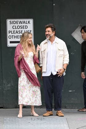 Kate Hudson and Javier Bardem spotted filming Amazon MGM Studios romantic comedy Hello & Paris in New York City Featuring: Kate Hudson, Javier Bardem Where: New York City, New York, United States When: 23 Jun 2026 Credit: Elder Ordonez INSTARimages EDITORIAL USE ONLY. NOT FOR USE BY NEWSPAPERS BASED IN THE UK. Copyright: xx instar55797370