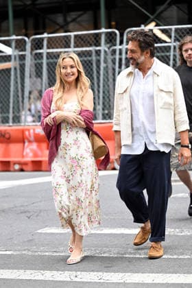 Kate Hudson and Javier Bardem spotted filming Amazon MGM Studios romantic comedy Hello & Paris in New York City Featuring: Kate Hudson, Javier Bardem Where: New York City, New York, United States When: 23 Jun 2026 Credit: Elder Ordonez INSTARimages EDITORIAL USE ONLY. NOT FOR USE BY NEWSPAPERS BASED IN THE UK. Copyright: xx instar55797378