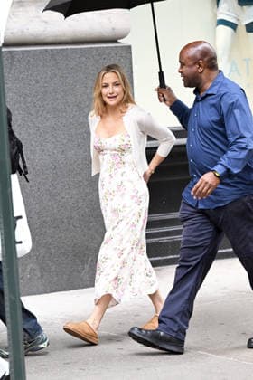 Kate Hudson and Javier Bardem spotted filming Amazon MGM Studios romantic comedy Hello & Paris in New York City Featuring: Kate Hudson Where: New York City, New York, United States When: 23 Jun 2026 Credit: Elder Ordonez INSTARimages EDITORIAL USE ONLY. NOT FOR USE BY NEWSPAPERS BASED IN THE UK. Copyright: xx instar55797362