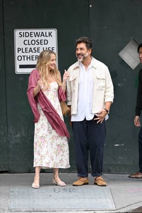 Kate Hudson and Javier Bardem spotted filming Amazon MGM Studios romantic comedy Hello & Paris in New York City Featuring: Kate Hudson, Javier Bardem Where: New York City, New York, United States When: 23 Jun 2026 Credit: Elder Ordonez INSTARimages EDITORIAL USE ONLY. NOT FOR USE BY NEWSPAPERS BASED IN THE UK. Copyright: xx instar55797369