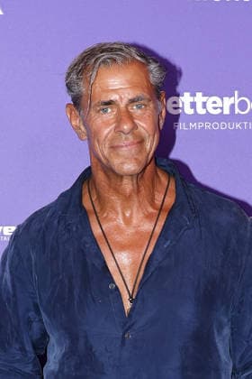 Sven Martinek beim Moin Mittsommer Event der Filmfoerderung von Hamburg und Schleswig-Holstein am 23.06.2026 in Hamburg Sven Martinek attends the Moin Mittsommer event at Kampnagel on June 23, 2026 in Hamburg, Germany Moin Mittsommer Event in Hamburg *** Sven Martinek at the Moin Mittsommer event hosted by the Film Fund of Hamburg and Schleswig-Holstein on June 23, 2026, in Hamburg. Sven Martinek attends the Moin Mittsommer event at Kampnagel on June 23, 2026 in Hamburg, Germany Moin Mittsommer Event in Hamburg,detected_source_language 