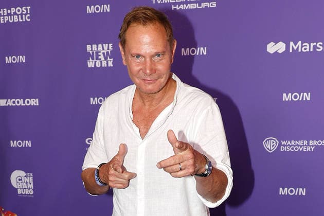 Fabian Harloff beim Moin Mittsommer Event der Filmfoerderung von Hamburg und Schleswig-Holstein am 23.06.2026 in Hamburg Fabian Harloff attends the Moin Mittsommer event at Kampnagel on June 23, 2026 in Hamburg, Germany Moin Mittsommer Event in Hamburg *** Fabian Harloff at the Moin Mittsommer event organized by the Film Fund of Hamburg and Schleswig-Holstein on June 23, 2026, in Hamburg Fabian Harloff attends the Moin Mittsommer event at Kampnagel on June 23, 2026 in Hamburg, Germany Moin Mittsommer Event in Hamburg,detected_source_language 