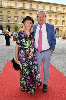Patricia Riekel und Helmut Markwort beim 25. Friedenspreis des Deutschen Films - Die Bruecke im Cuvillies Theater am 23.06.2026 in Muenchen Patricia Riekel and Helmut Markwort attend the 25th German Film Peace Prize Die Bruecke at the CuvilliÃ s Theatre on June 23, 2026 in in Munich, Germany Die Bruecke Friedenspreis in Muenchen *** Patricia Riekel and Helmut Markwort at the 25th German Film Peace Prize Die Brücke at the Cuvilliés Theater on June 23, 2026, in Munich Patricia Riekel and Helmut Markwort attend the 25th German Film Peace Prize Die Brücke at the Cuvilliés Theater on June 23, 2026, in Munich, Germany. The Die Brücke Peace Prize in Munich,detected_source_language 