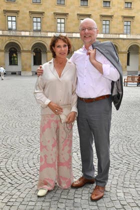 Janina Hartwig und Alexander Putz beim 25. Friedenspreis des Deutschen Films - Die Bruecke im Cuvillies Theater am 23.06.2026 in Muenchen Janina Hartwig and Alexander Putz attend the 25th German Film Peace Prize Die Bruecke at the CuvilliÃ s Theatre on June 23, 2026 in in Munich, Germany Die Bruecke Friedenspreis in Muenchen *** Janina Hartwig and Alexander Putz at the 25th Die Brücke German Film Peace Prize at the Cuvilliés Theater on June 23, 2026, in Munich Janina Hartwig and Alexander Putz attend the 25th Die Brücke German Film Peace Prize at the Cuvilliés Theater on June 23, 2026, in Munich, Germany. The Die Brücke Peace Prize in Munich,detected_source_language 