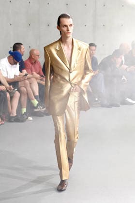 (260623) -- PARIS, June 23, 2026 -- A model presents a creation from the menswear Spring Summer 2027 collections by Saint Laurent during the Men Paris Fashion Week, in Paris, France, on June 23, 2026. (MeetEurope Handout via Xinhua) FRANCE-PARIS-MEN FASHION WEEK-YSL WuxHuiwo 
