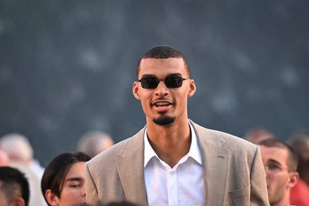 PFW - Louis Vuitton Runway in Paris FA French basketball player Victor Wembanyama attends the Spring Summer 2027 collection by US designer Pharrell Williams for Louis Vuitton during the Paris Fashion Week, on June 23, 2026. Photo by Firas Abdullah ABACAPRESS.COM Paris Ile-de-France France  Copyright: xAbdullahxFiras ABACAx