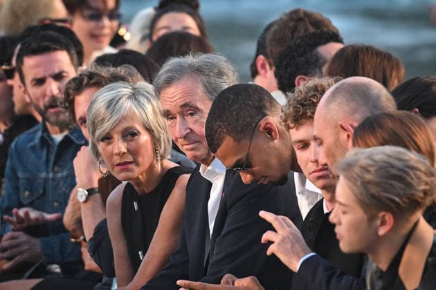 PFW - Louis Vuitton Runway in Paris FA LVMH chairman and CEO Bernard Arnault attends the Spring Summer 2027 collection by US designer Pharrell Williams for Louis Vuitton during the Paris Fashion Week, on June 23, 2026. Photo by Firas Abdullah ABACAPRESS.COM Paris Ile-de-France France  Copyright: xAbdullahxFiras ABACAx