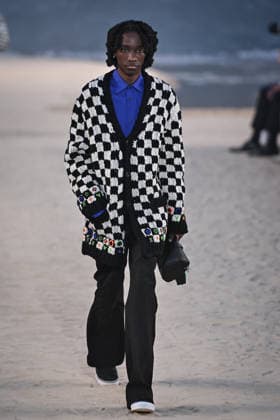 PFW - Louis Vuitton Runway in Paris FA A model walks the runway the Spring Summer 2027 collection by US designer Pharrell Williams for Louis Vuitton during the Paris Fashion Week, on June 23, 2026. Photo by Firas Abdullah ABACAPRESS.COM Paris Ile-de-France France  Copyright: xAbdullahxFiras ABACAx