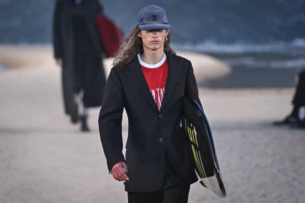 PFW - Louis Vuitton Runway in Paris FA A model walks the runway the Spring Summer 2027 collection by US designer Pharrell Williams for Louis Vuitton during the Paris Fashion Week, on June 23, 2026. Photo by Firas Abdullah ABACAPRESS.COM Paris Ile-de-France France  Copyright: xAbdullahxFiras ABACAx